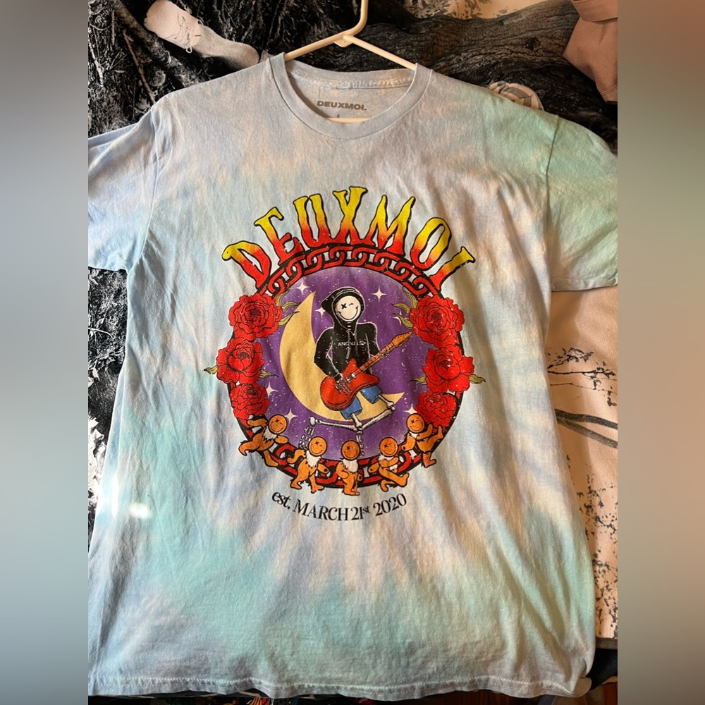 Deuxmoi tour shirt! Never worn! Perfect condition!